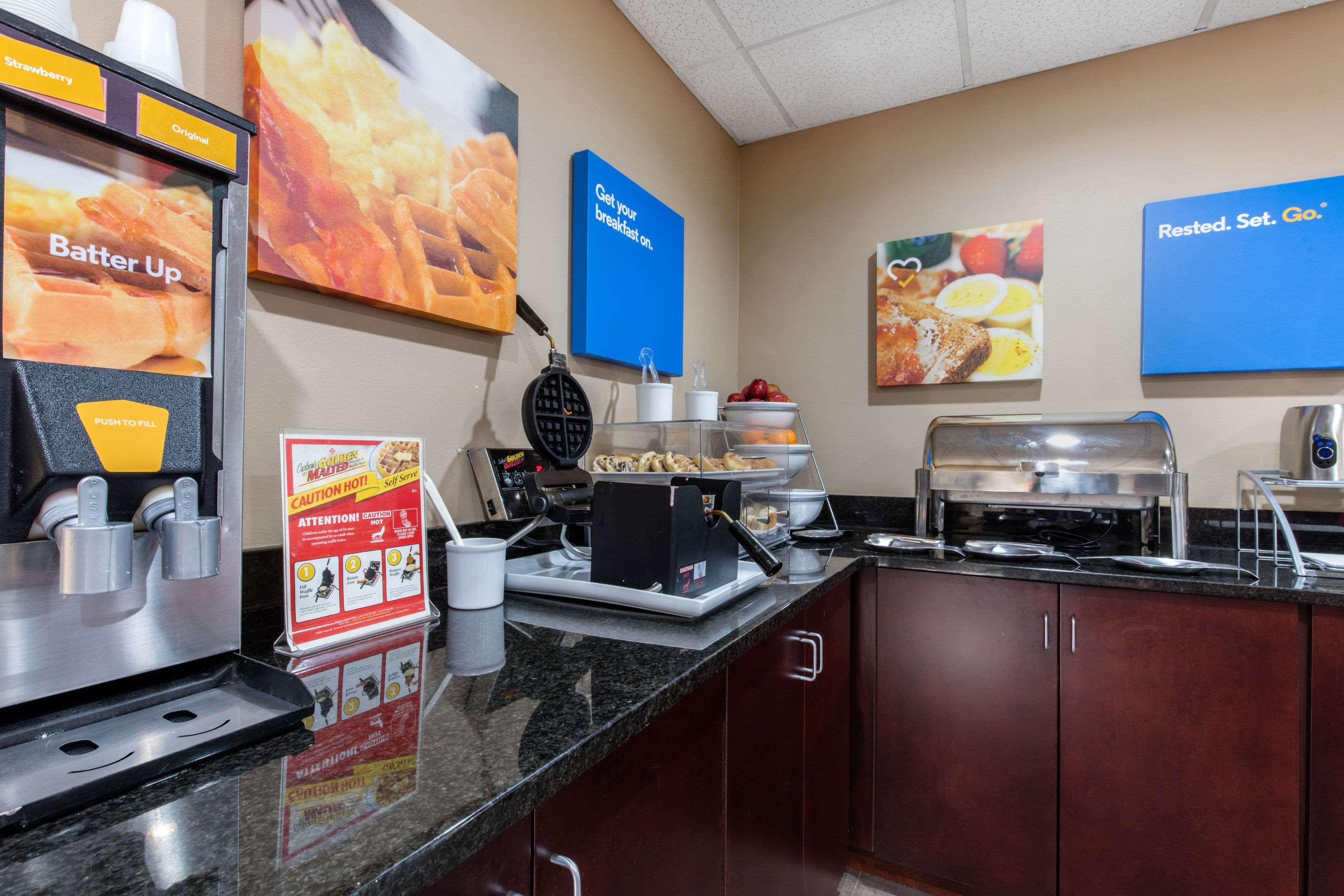 הורן לייק Comfort Inn מראה חיצוני תמונה