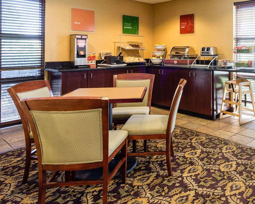 הורן לייק Comfort Inn מסעדה תמונה