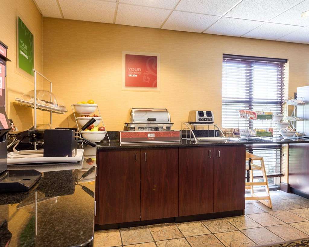 הורן לייק Comfort Inn מסעדה תמונה