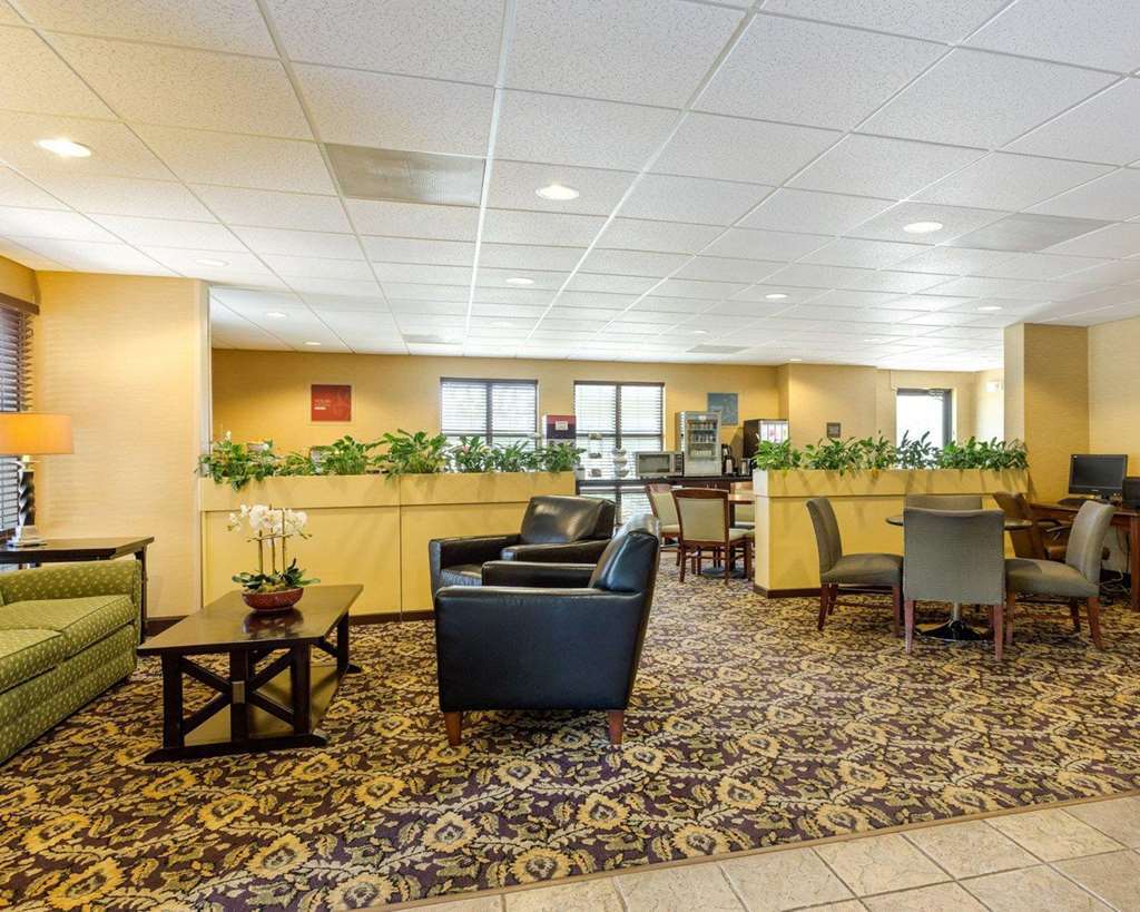 הורן לייק Comfort Inn מראה פנימי תמונה