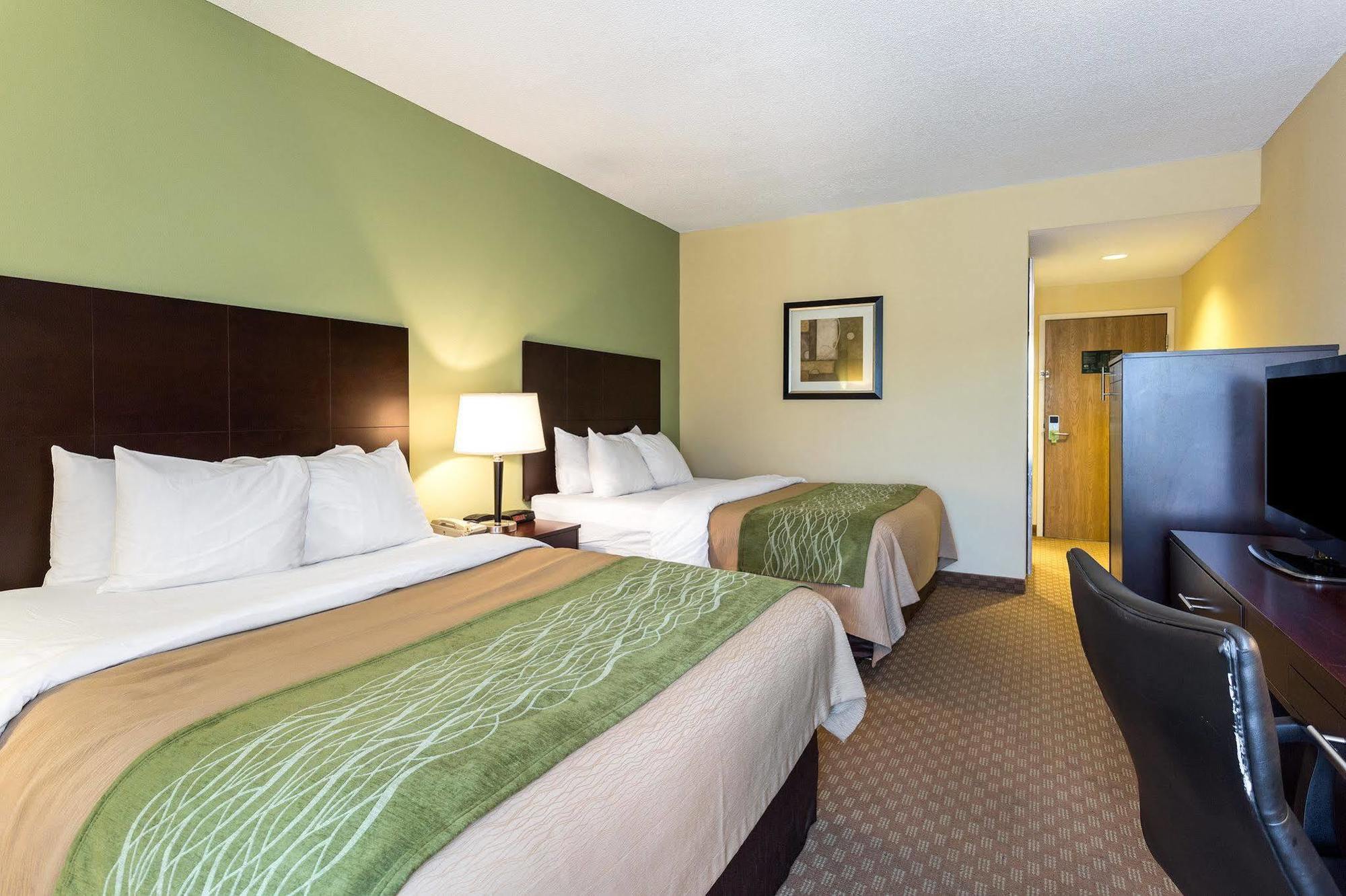 הורן לייק Comfort Inn מראה חיצוני תמונה